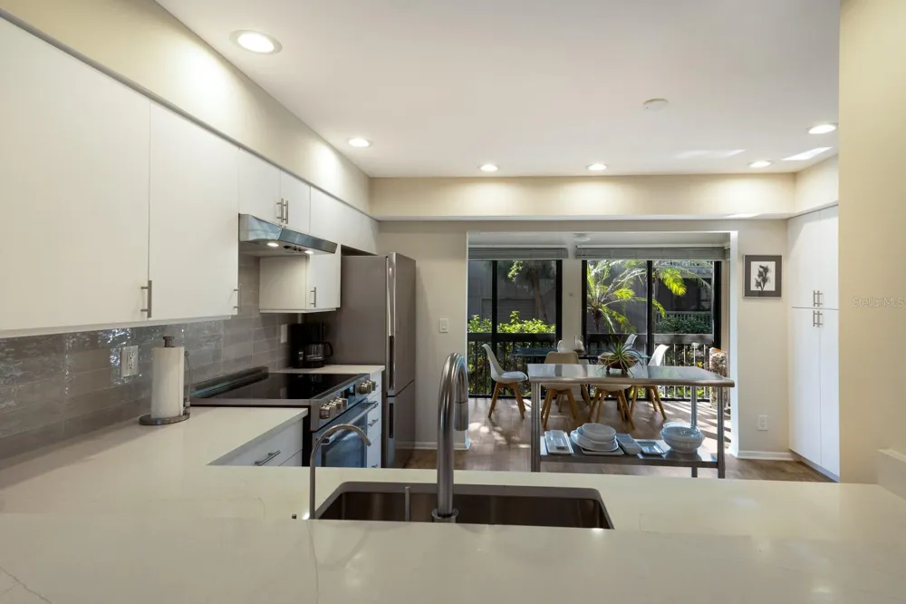 1479 LANDINGS CIRCLE #41 Sarasota, FL 34231