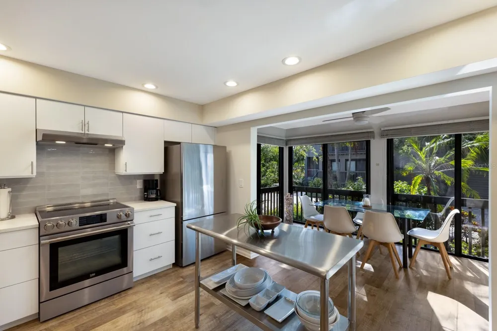 1479 LANDINGS CIRCLE #41 Sarasota, FL 34231