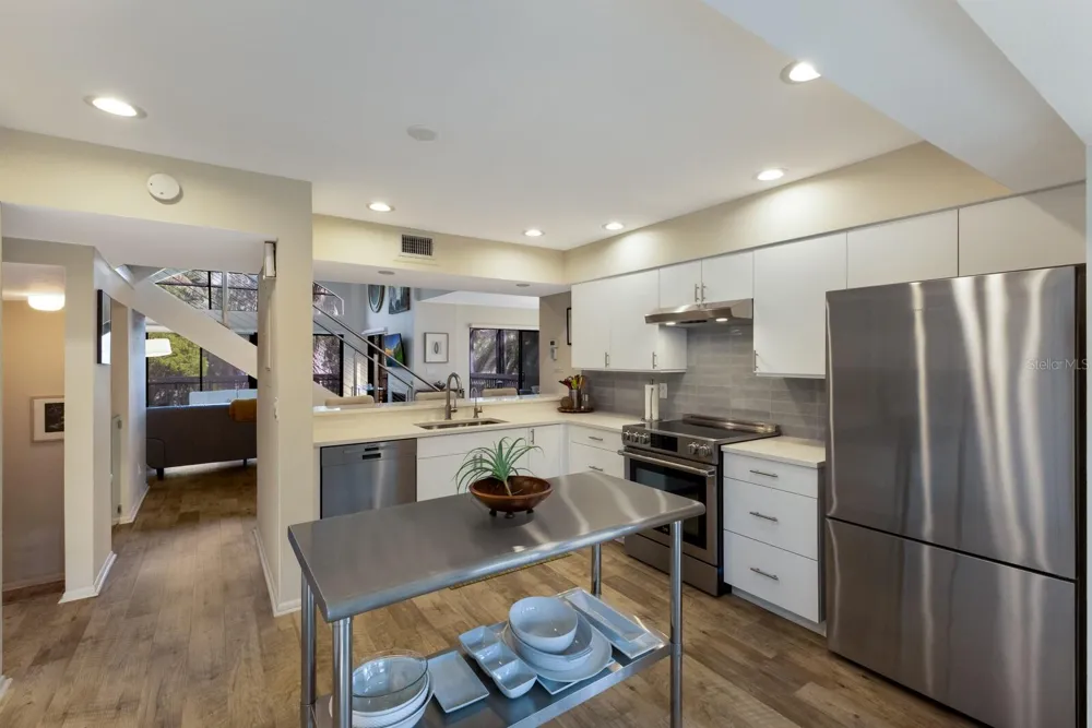 1479 LANDINGS CIRCLE #41 Sarasota, FL 34231