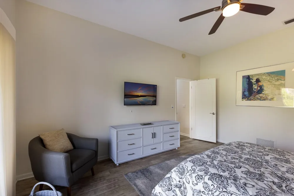 1479 LANDINGS CIRCLE #41 Sarasota, FL 34231