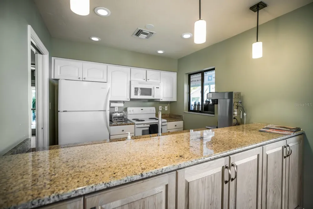 1479 LANDINGS CIRCLE #41 Sarasota, FL 34231