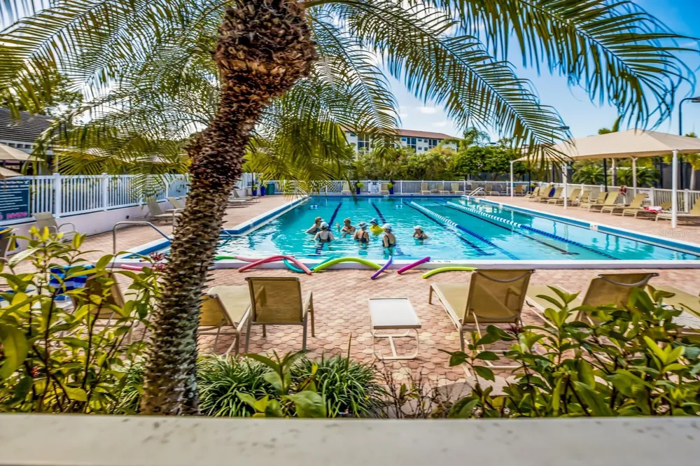 1479 LANDINGS CIRCLE #41 Sarasota, FL 34231