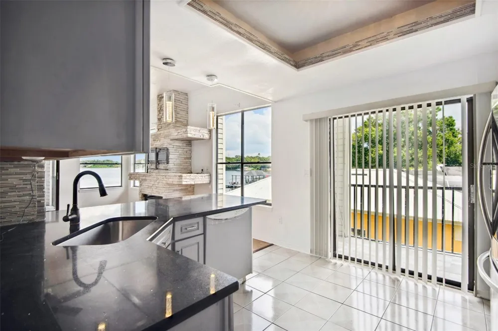 3127 W SLIGH AVENUE #204B Tampa, FL 33614
