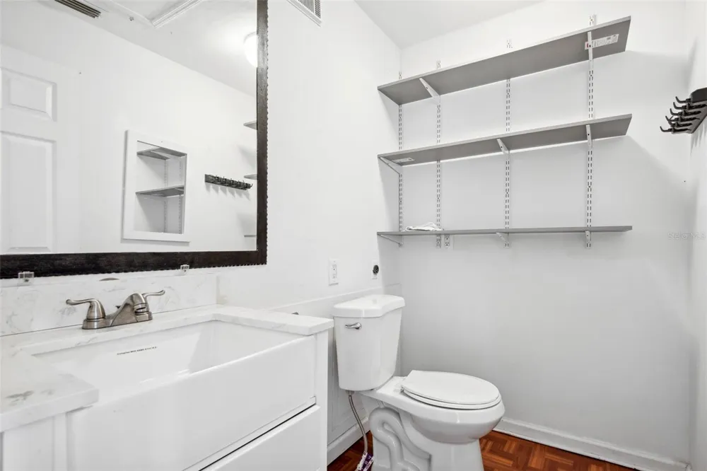 3127 W SLIGH AVENUE #204B Tampa, FL 33614