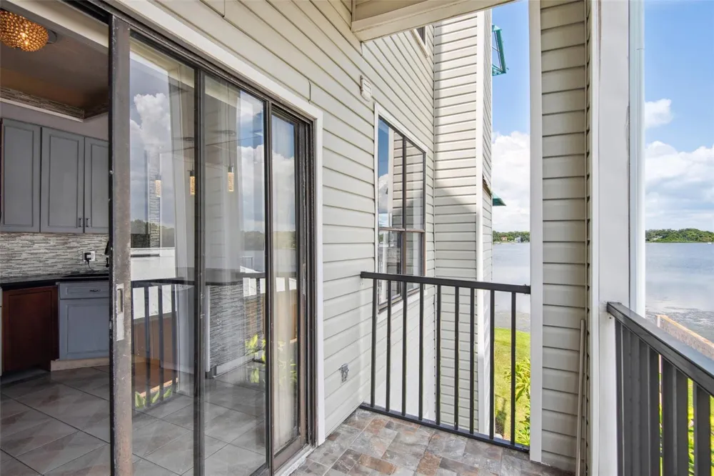3127 W SLIGH AVENUE #204B Tampa, FL 33614