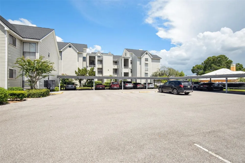 3127 W SLIGH AVENUE #204B Tampa, FL 33614