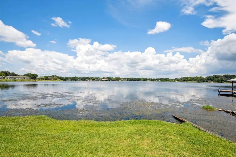 3127 W SLIGH AVENUE #204B Tampa, FL 33614