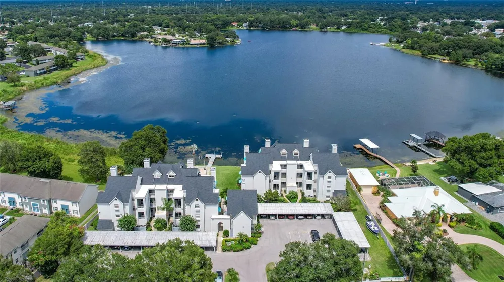 3127 W SLIGH AVENUE #204B Tampa, FL 33614