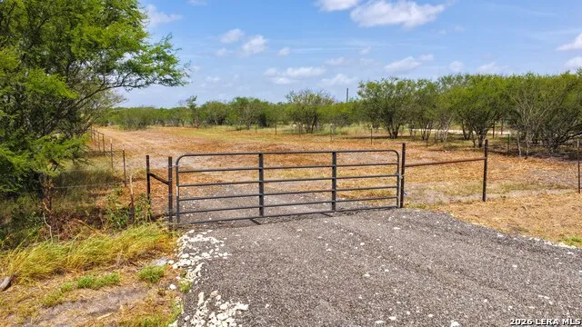13538 Cr 133 Pawnee, TX 78145