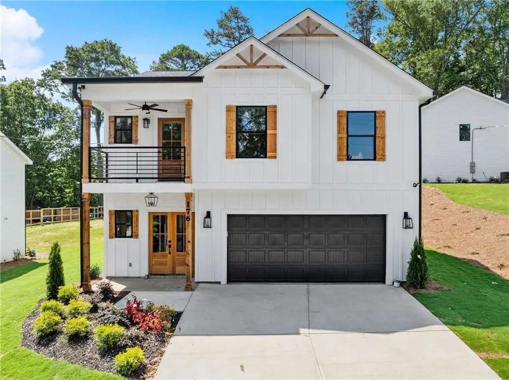 172 Llewellyn st Clarkesville, GA 30523