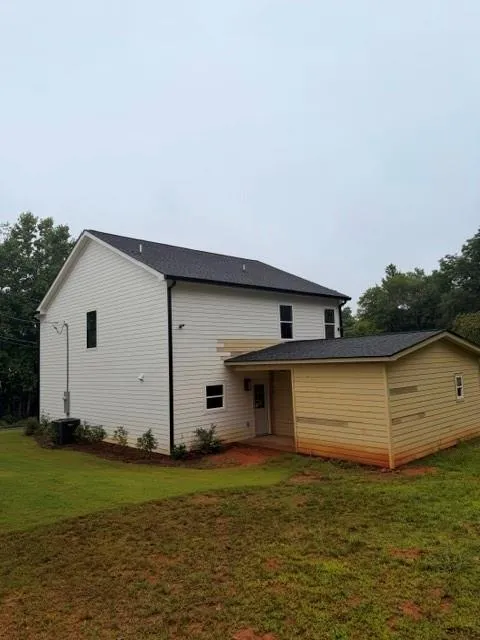 172 Llewellyn st Clarkesville, GA 30523