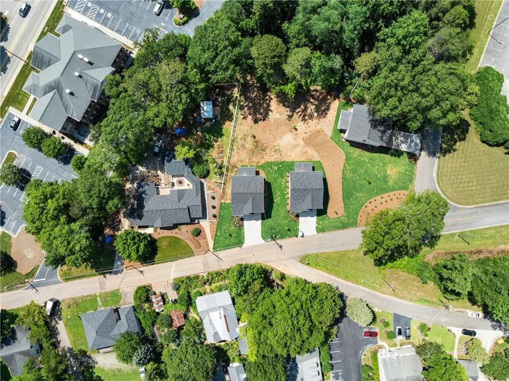 172 Llewellyn st Clarkesville, GA 30523