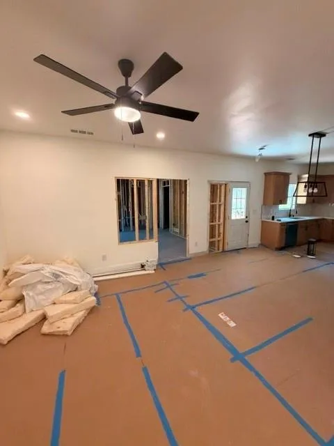 172 Llewellyn st Clarkesville, GA 30523