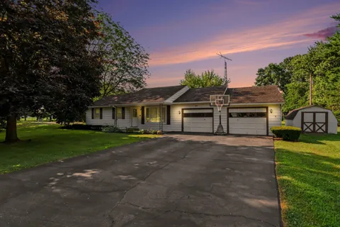 1025 Clausen Avenue