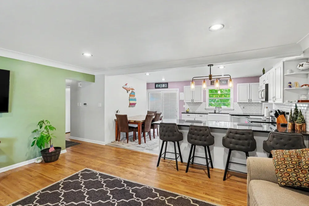1025 Clausen Avenue Three Rivers, MI 49093
