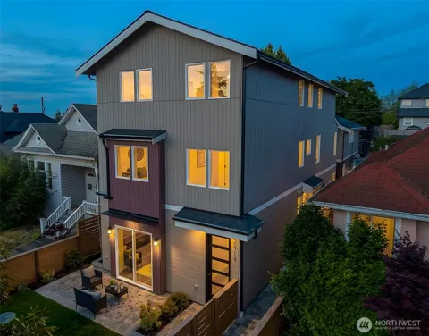 2414 Queen Anne Avenue