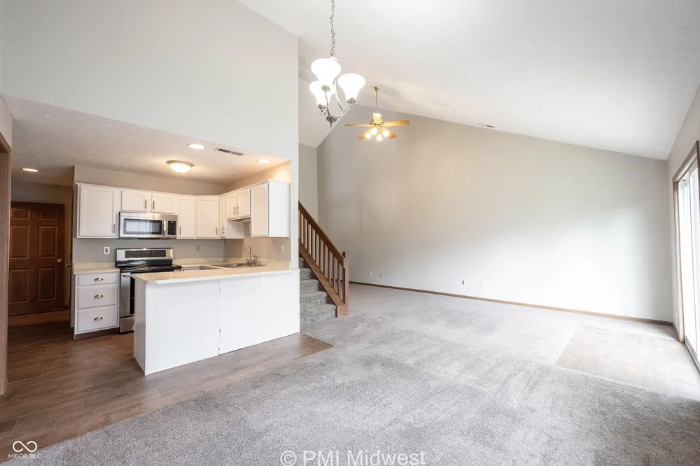 1092 Cobra Drive Franklin, IN 46131