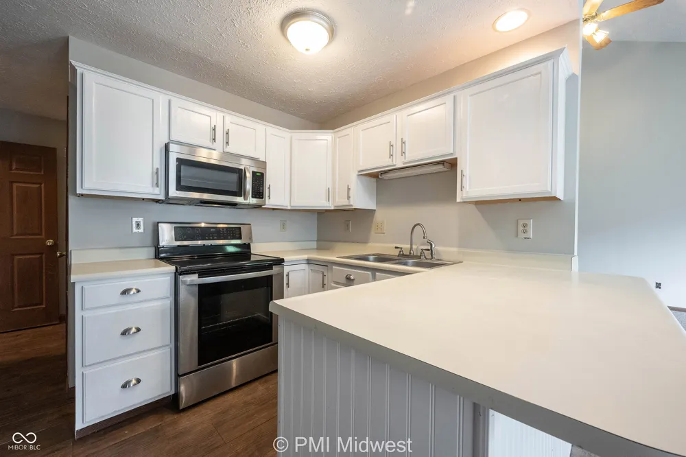 1092 Cobra Drive Franklin, IN 46131