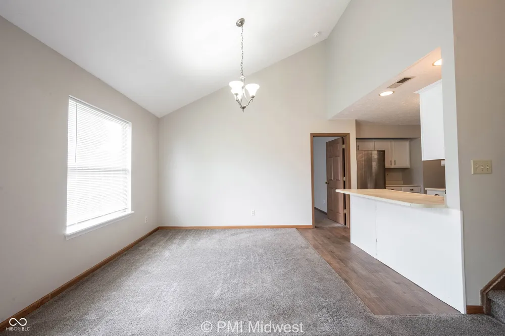 1092 Cobra Drive Franklin, IN 46131