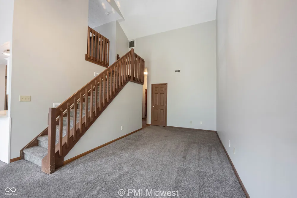 1092 Cobra Drive Franklin, IN 46131