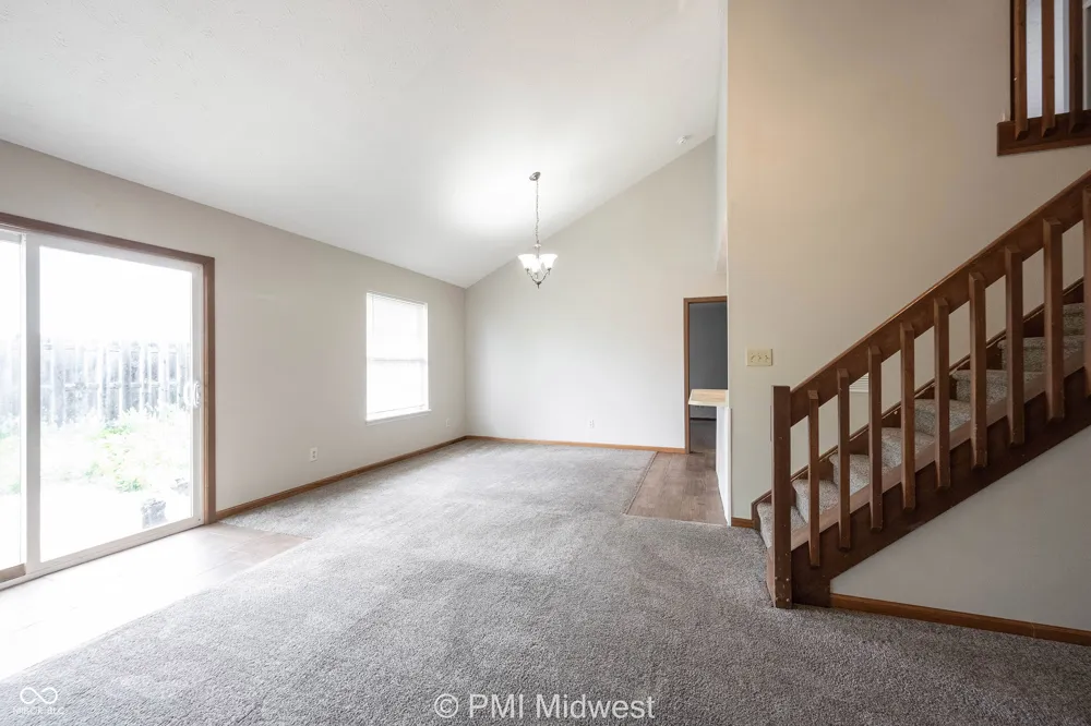 1092 Cobra Drive Franklin, IN 46131
