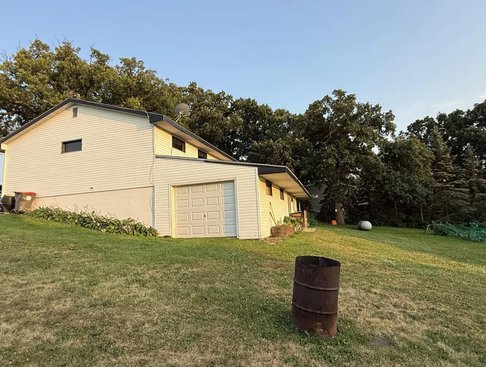 17960 Aaron Heights NW Evansville, MN 56326
