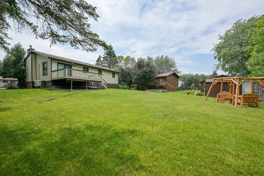233 Sitka Street Duluth, MN 55811