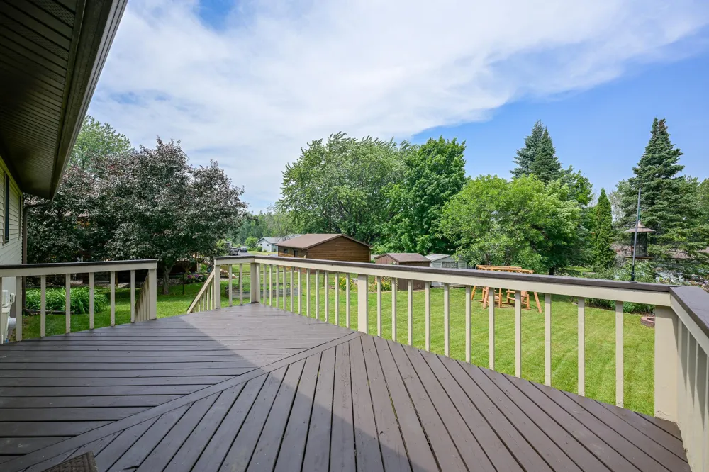 233 Sitka Street Duluth, MN 55811