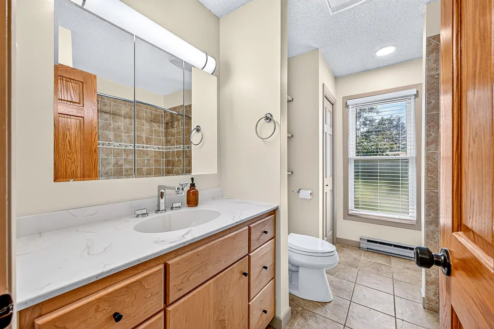 233 Sitka Street Duluth, MN 55811
