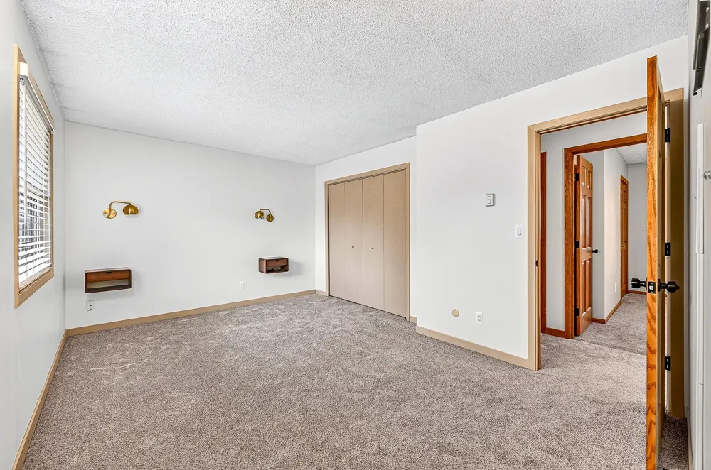 233 Sitka Street Duluth, MN 55811