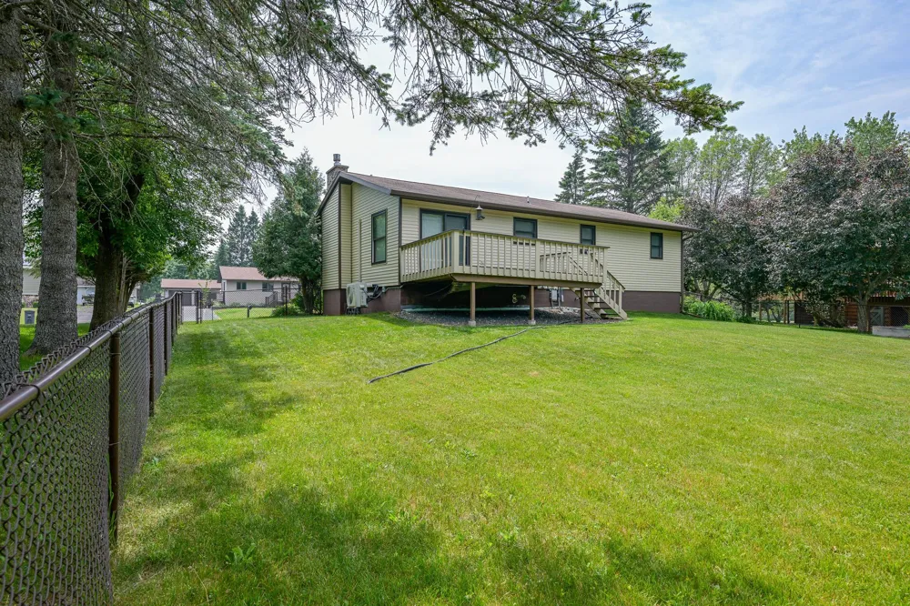233 Sitka Street Duluth, MN 55811