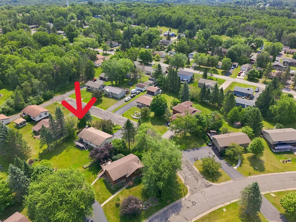 233 Sitka Street Duluth, MN 55811