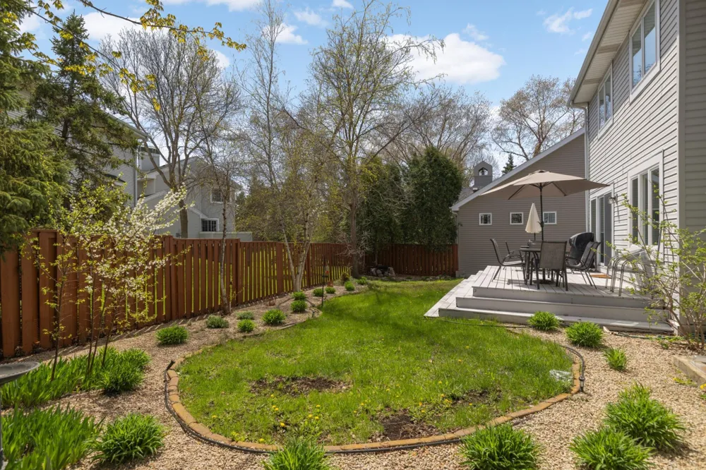 15765 25th Pl Plymouth, MN 55447