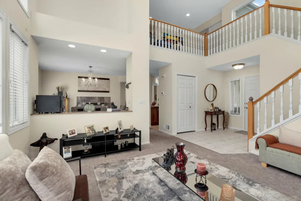 15765 25th Pl Plymouth, MN 55447