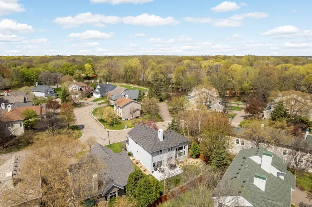 15765 25th Pl Plymouth, MN 55447
