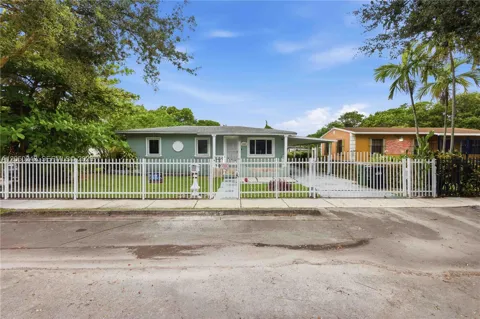 1630 NW 124th St