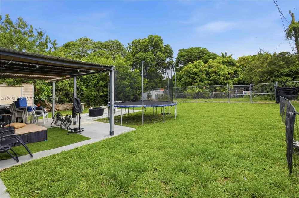 1630 NW 124th St North Miami, FL 33167