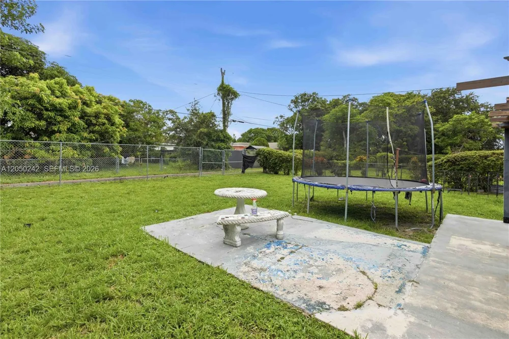 1630 NW 124th St North Miami, FL 33167