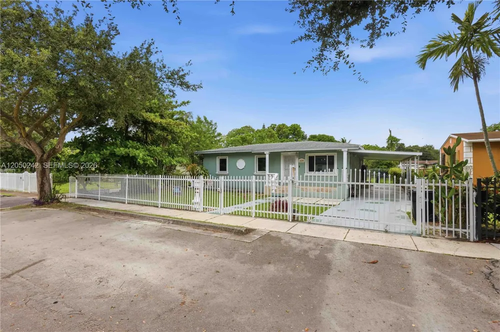 1630 NW 124th St North Miami, FL 33167
