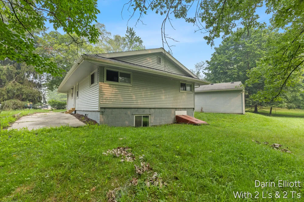 2110 Worden Street Lansing, MI 48910