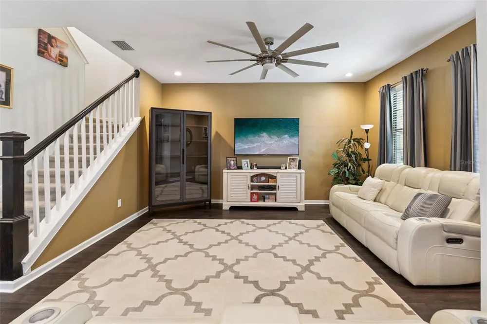 5714 COLONY GLEN ROAD Lithia, FL 33547