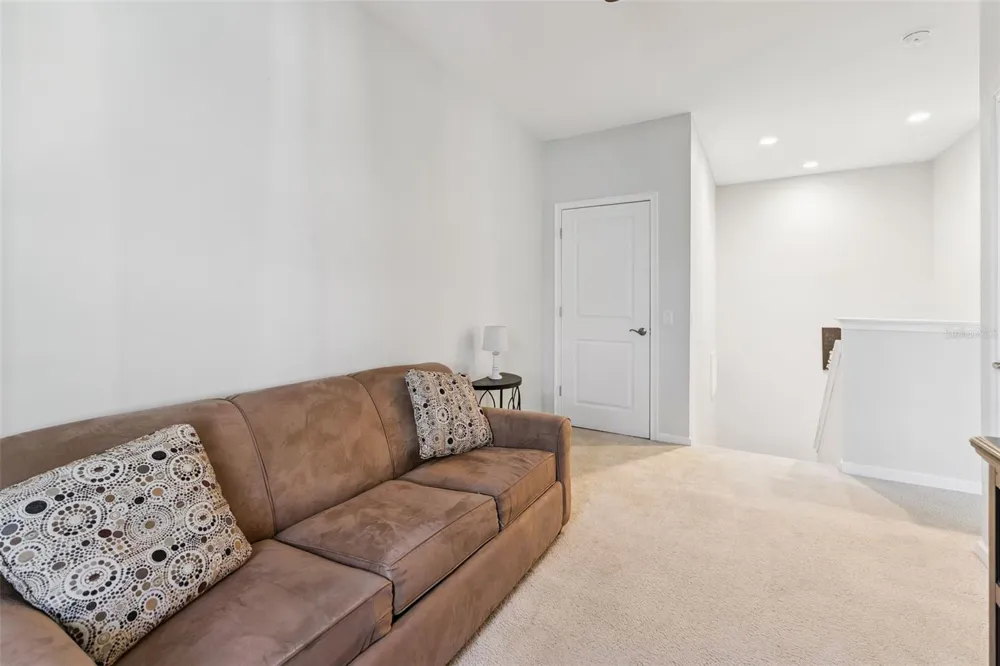 5714 COLONY GLEN ROAD Lithia, FL 33547