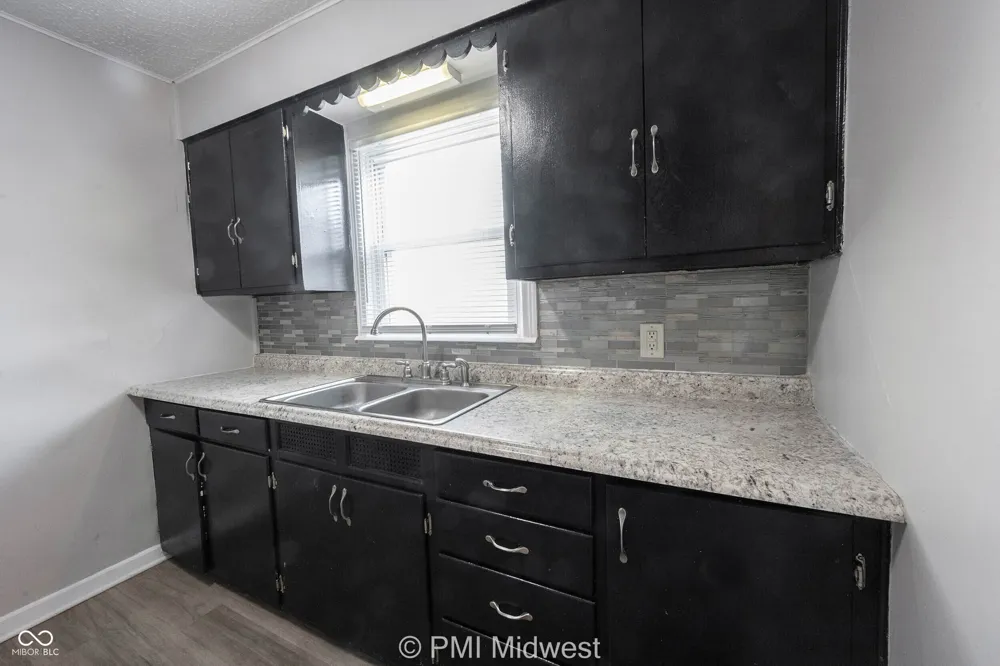 74 2nd Avenue Beech Grove, IN 46107