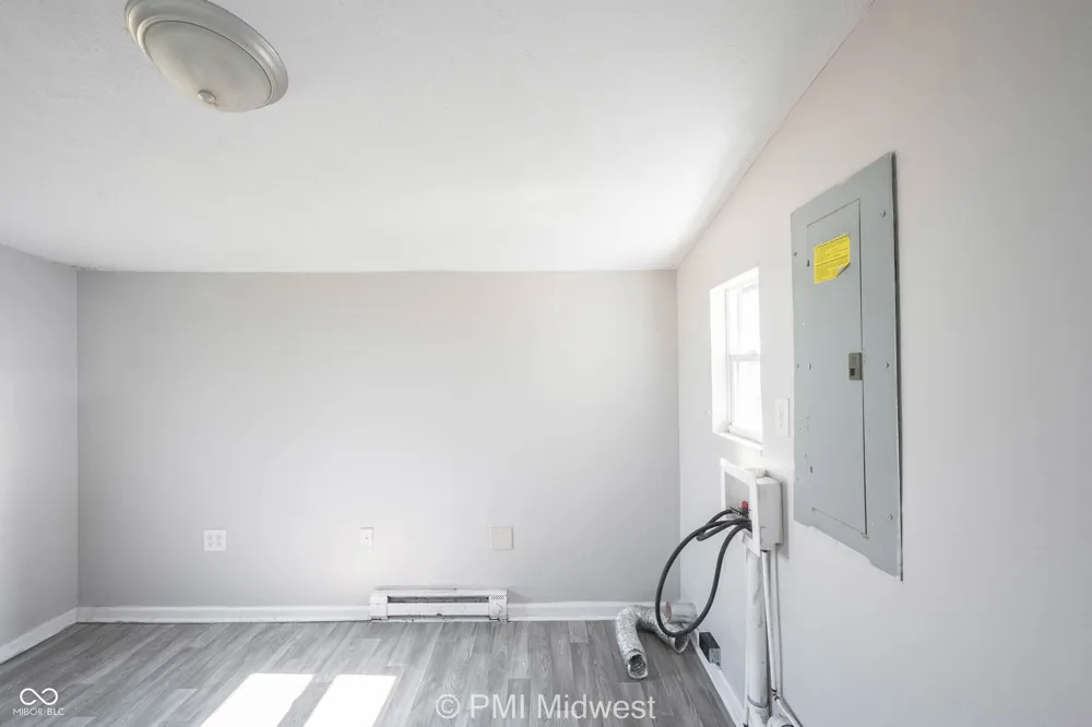 74 2nd Avenue Beech Grove, IN 46107
