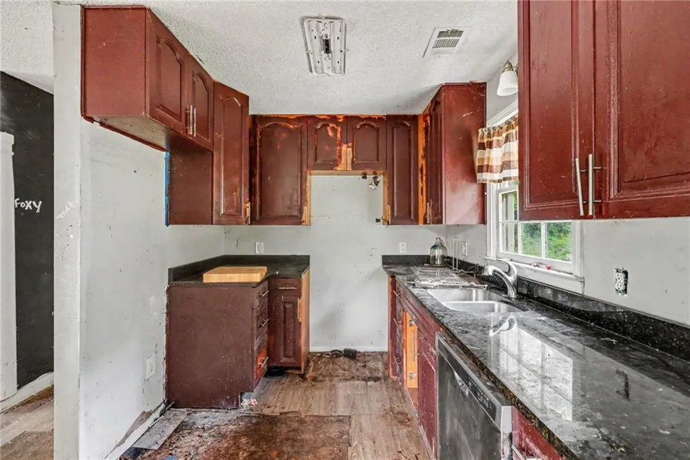 512 Donahoo Road SE Silver Creek, GA 30173