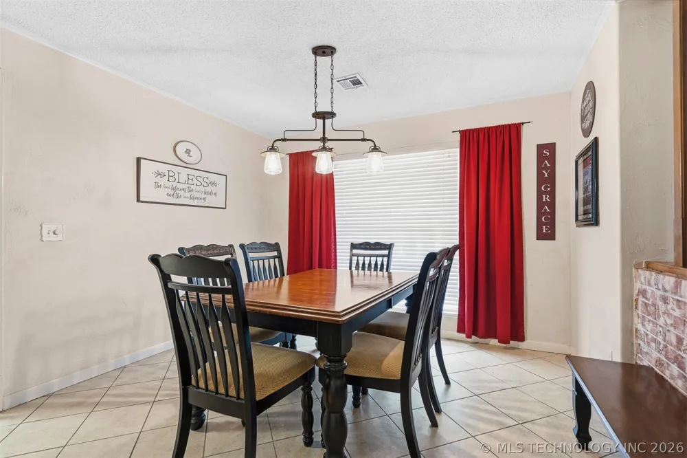 135 Chaparral Street Lone Grove, OK 73401