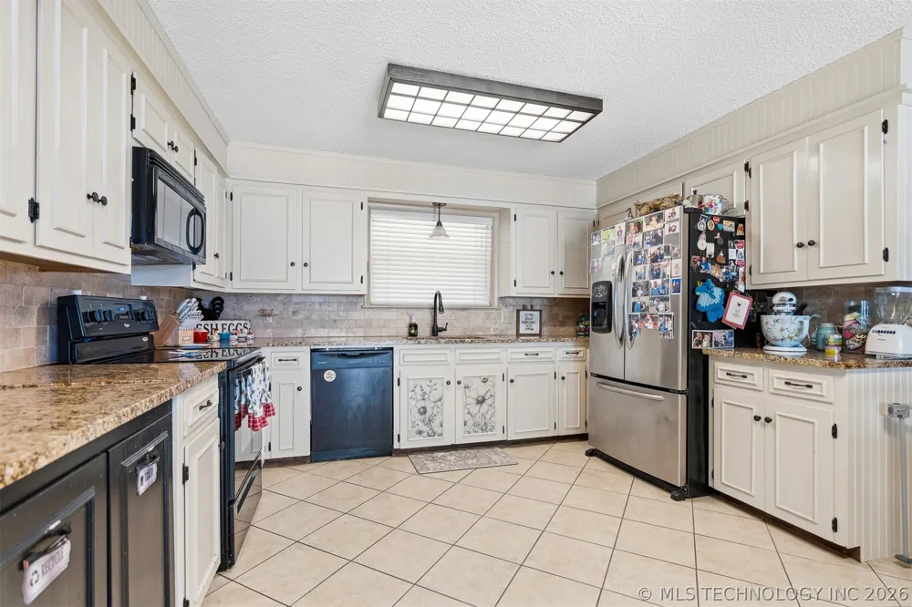 135 Chaparral Street Lone Grove, OK 73401