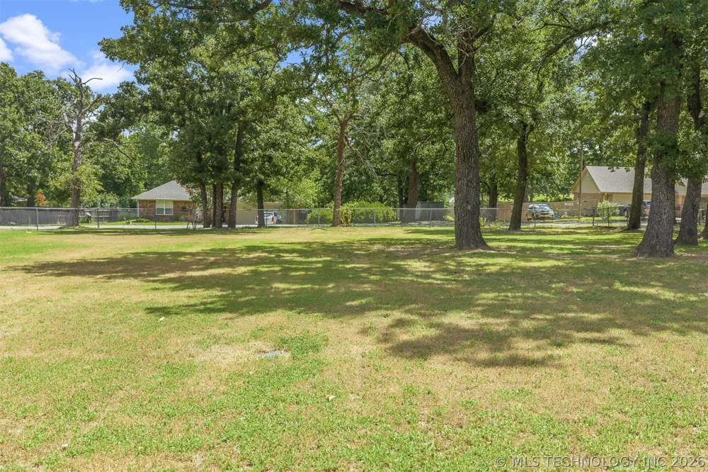 135 Chaparral Street Lone Grove, OK 73401
