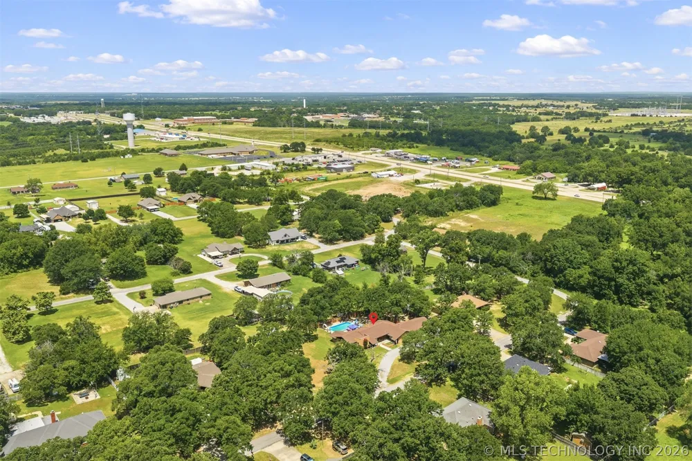 135 Chaparral Street Lone Grove, OK 73401