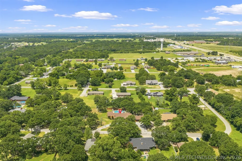 135 Chaparral Street Lone Grove, OK 73401